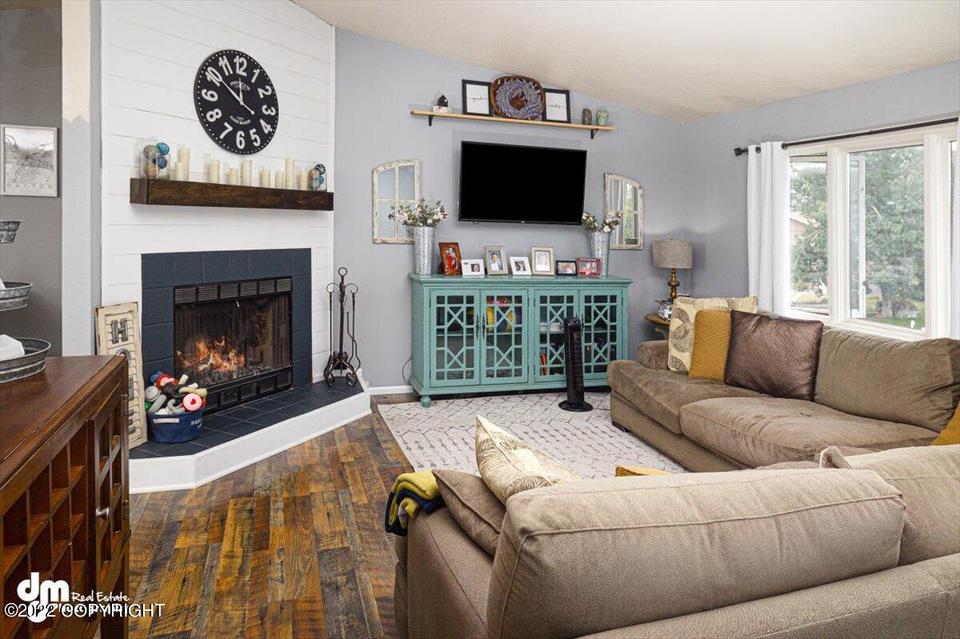  12439 Crested Butte Dr, Eagle River, AK 99577 photo 6