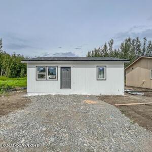 341 Eagle Ave, Palmer, AK 99645 photo 1