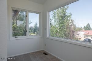 324 E Manor Ave, Anchorage, AK 99501 photo 16
