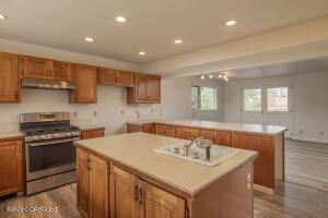 324 E Manor Ave, Anchorage, AK 99501 photo 8