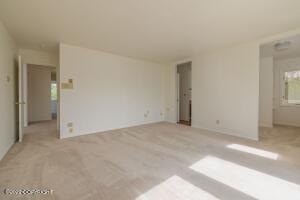 324 E Manor Ave, Anchorage, AK 99501 photo 19