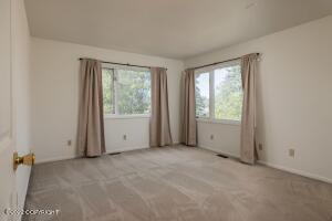 324 E Manor Ave, Anchorage, AK 99501 photo 17