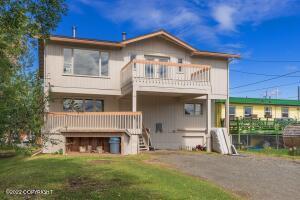 324 E Manor Ave, Anchorage, AK 99501 photo 2
