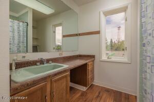 324 E Manor Ave, Anchorage, AK 99501 photo 21