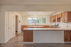 324 E Manor Ave, Anchorage, AK 99501 photo 6