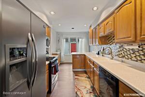 3911 Hampton Dr # 2C, Anchorage, AK 99504 photo 8