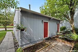 3911 Hampton Dr # 2C, Anchorage, AK 99504 photo 4