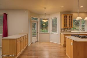 8516 Lassen Cir, Eagle River, AK 99577 photo 12