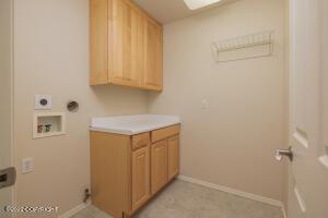 8516 Lassen Cir, Eagle River, AK 99577 photo 25