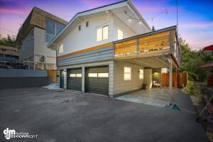 1604 E St, Anchorage, AK 99501 photo 2
