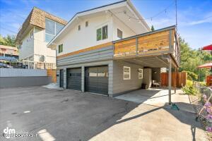 1604 E St, Anchorage, AK 99501 photo 1