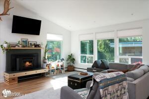 1604 E St, Anchorage, AK 99501 photo 5