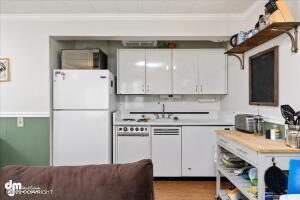 1604 E St, Anchorage, AK 99501 photo 24