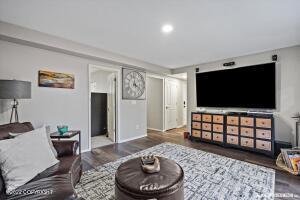 19041 Mountain Point Cir, Eagle River, AK 99577 photo 7