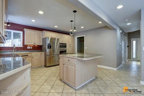 26045 Log Cabin Cir, Eagle River, AK 99577 photo 17