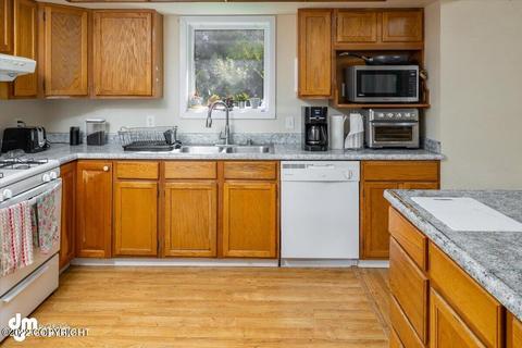 2100 E Village Loop, Wasilla, AK 99654 photo 18