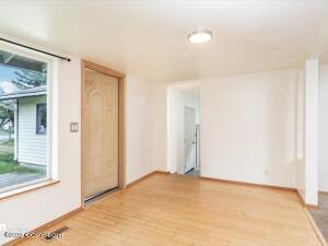 6520 E 10th Ave, Anchorage, AK 99504 photo 2