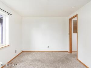 6520 E 10th Ave, Anchorage, AK 99504 photo 9