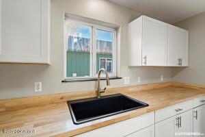 8570 Ridgeway Ave, Anchorage, AK 99504 photo 24