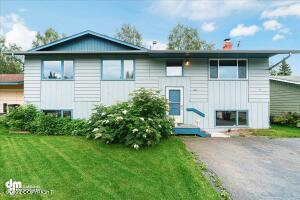 6042 E 21st Ave, Anchorage, AK 99504 photo 1