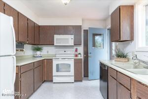 6042 E 21st Ave, Anchorage, AK 99504 photo 5