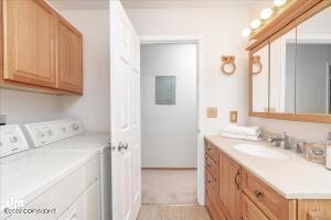 6042 E 21st Ave, Anchorage, AK 99504 photo 10