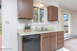 6042 E 21st Ave, Anchorage, AK 99504 photo 7