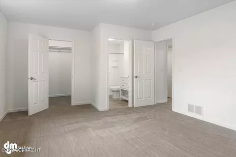 8030 E 32nd Ave, Anchorage, AK 99504 photo 13