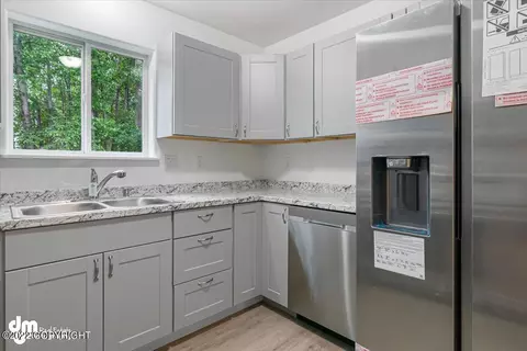 8030 E 32nd Ave, Anchorage, AK 99504 photo 9