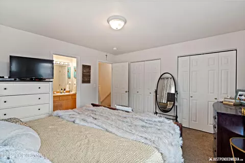 2031 E 75th Ave, Anchorage, AK 99507 photo 18