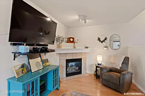 2031 E 75th Ave, Anchorage, AK 99507 photo 8