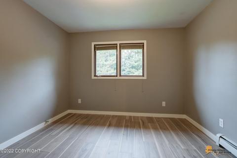 18800 S Kanaga Loop, Eagle River, AK 99577 photo 15