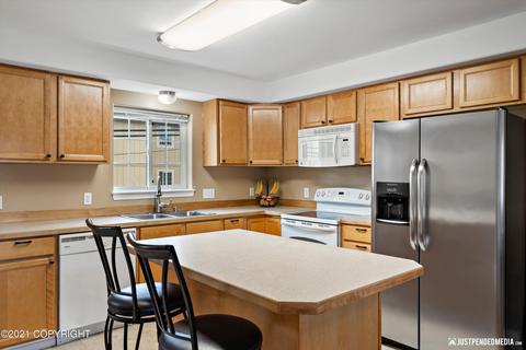 5229 E 26th Ave, Anchorage, AK 99508 photo 9