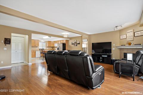 5229 E 26th Ave, Anchorage, AK 99508 photo 11
