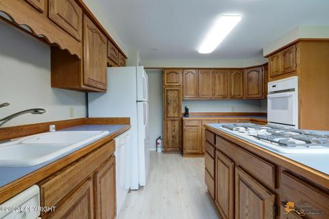 19413 First St, Eagle River, AK 99577 photo 22