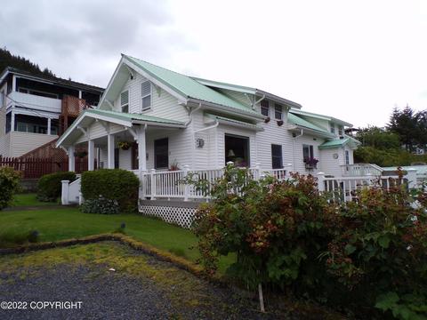 206 Mckinnon St, Wrangell, AK 99929 photo 1
