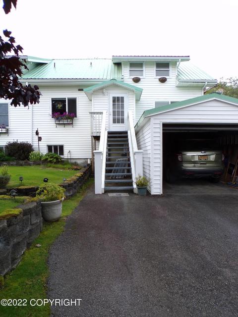206 Mckinnon St, Wrangell, AK 99929 photo 3
