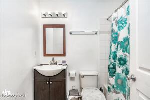 8070 Berry Patch Dr, Anchorage, AK 99502 photo 23