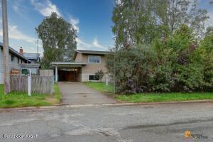 2002 W 47th Ave, Anchorage, AK 99517 photo 1
