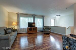 2002 W 47th Ave, Anchorage, AK 99517 photo 11