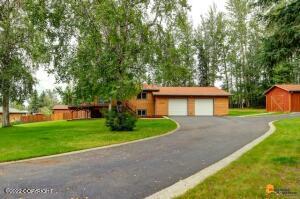 10645 Oshetna Cir, Eagle River, AK 99577 photo 3