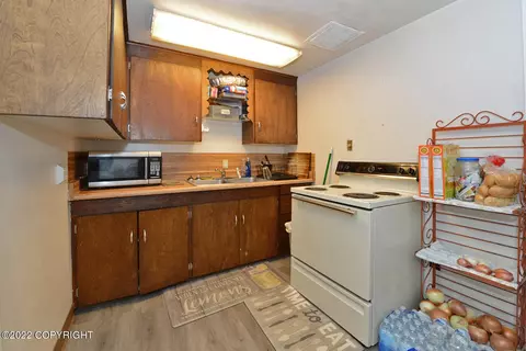 1025 E 11th Ave, Anchorage, AK 99501 photo 4