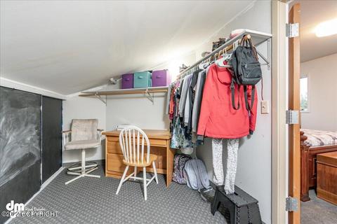 324 E Cook Ave, Anchorage, AK 99501 photo 24