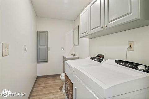 8221 E 20th Ave, Anchorage, AK 99504 photo 28