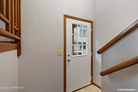 1947 Commodore Dr, Anchorage, AK 99507 photo 4