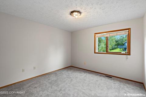1947 Commodore Dr, Anchorage, AK 99507 photo 17