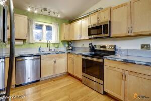 1042 E 10th Ave, Anchorage, AK 99501 photo 13