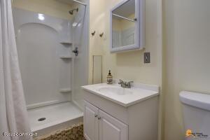 1042 E 10th Ave, Anchorage, AK 99501 photo 34