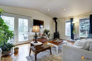1042 E 10th Ave, Anchorage, AK 99501 photo 8