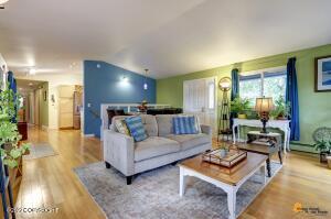 1042 E 10th Ave, Anchorage, AK 99501 photo 7